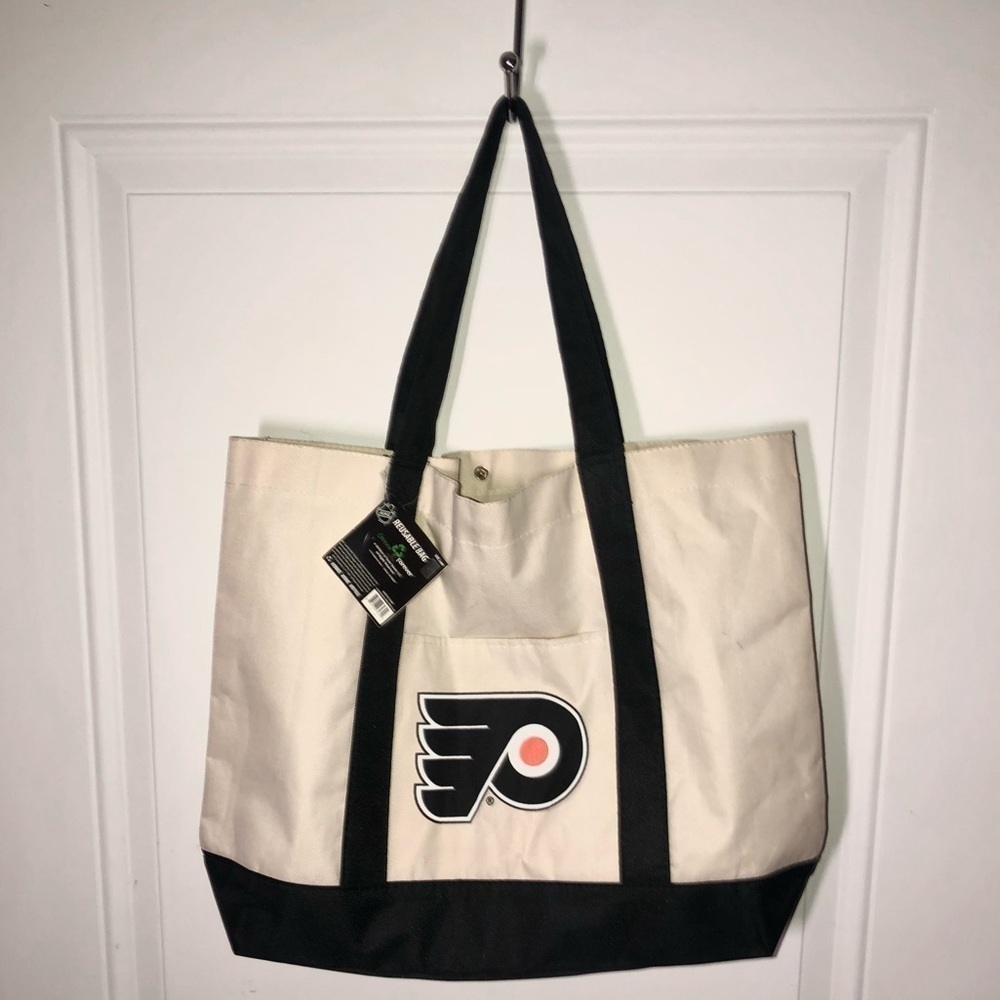 Reebok Flyers cropped orange tshirt and new Flyers tote - Picture 3 of 7